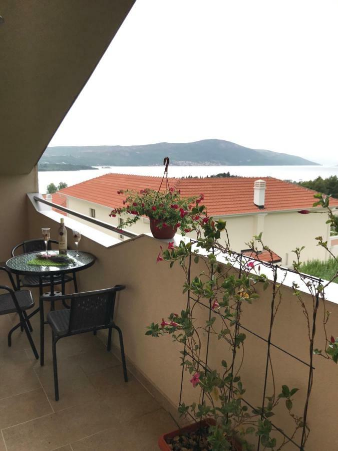Id Apartments Tivat Ngoại thất bức ảnh